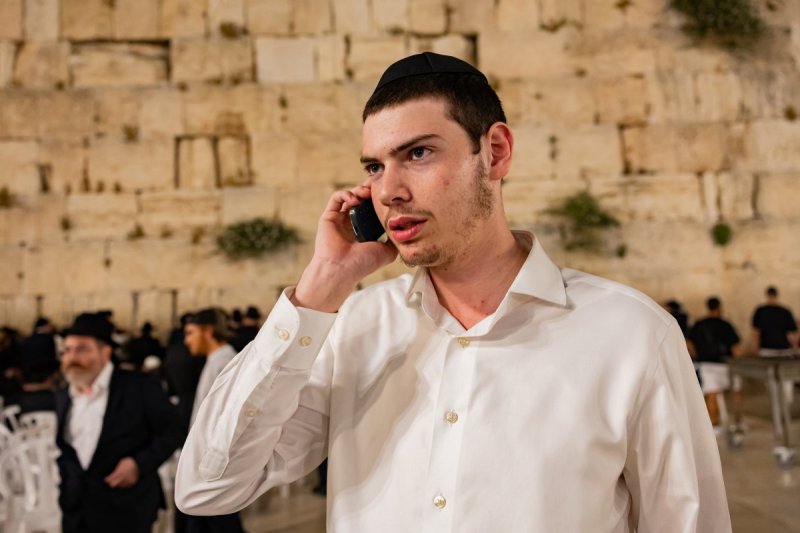 חיים טויטו הפקה צבעים הפקות