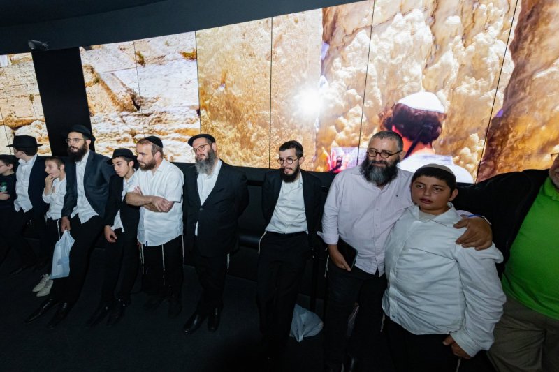 חיים טויטו הפקה צבעים הפקות