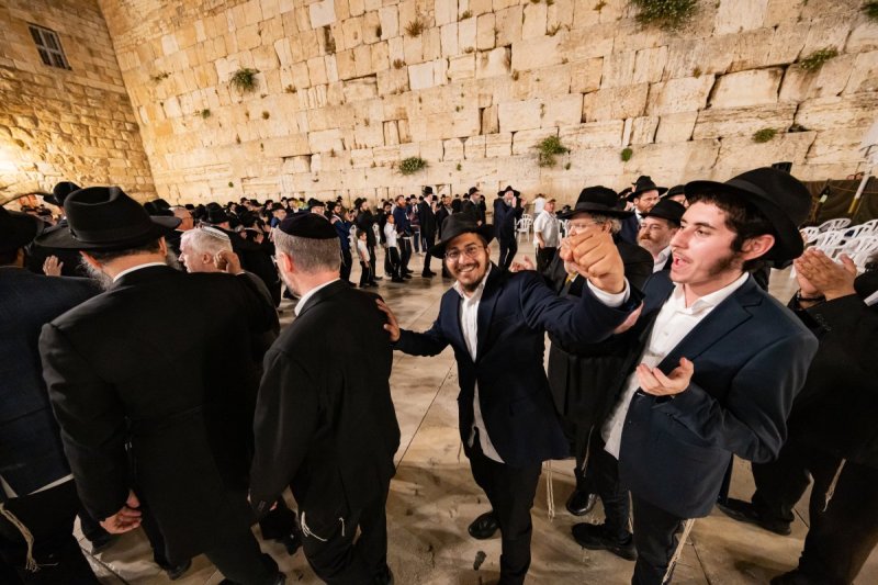חיים טויטו הפקה צבעים הפקות