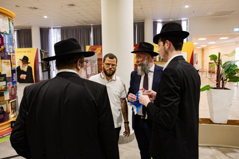 חיים טויטו הפקה צבעים הפקות