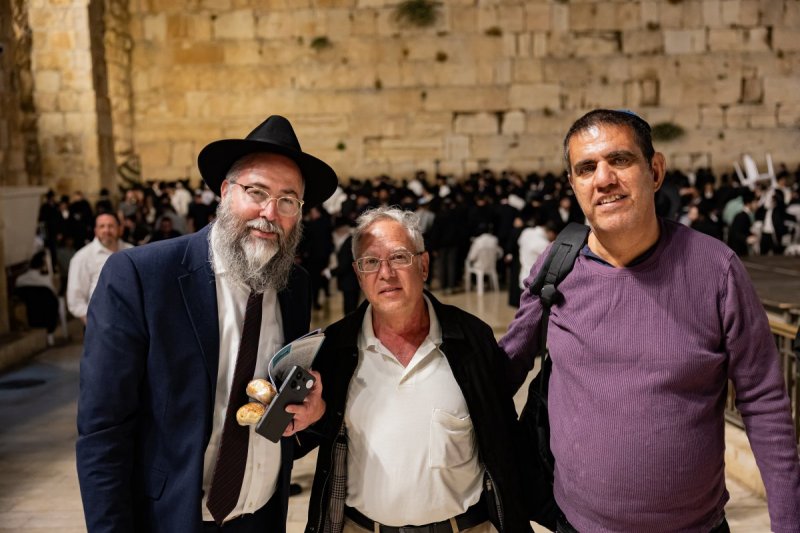 חיים טויטו הפקה צבעים הפקות