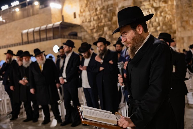חיים טויטו הפקה צבעים הפקות
