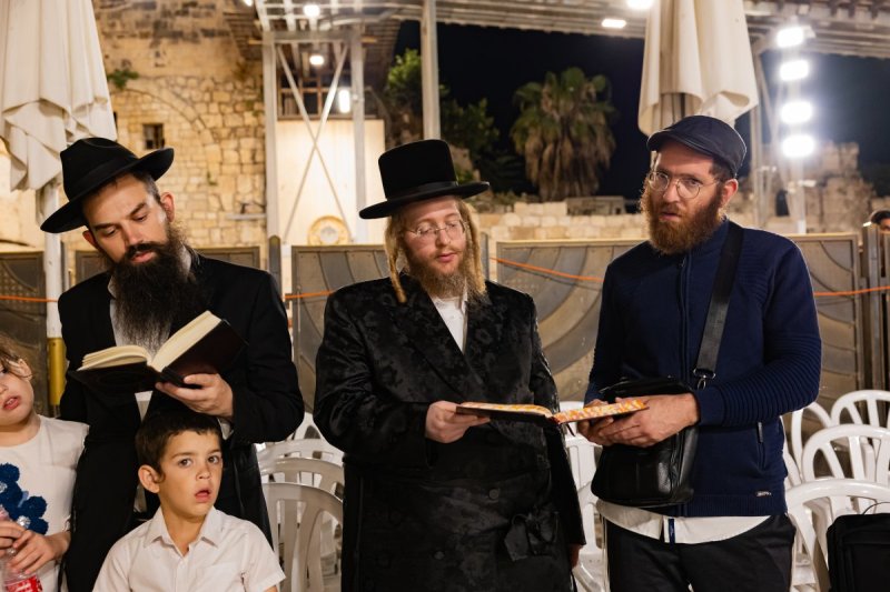 חיים טויטו הפקה צבעים הפקות