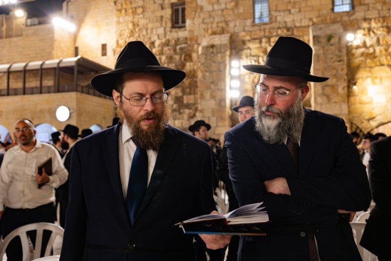 חיים טויטו הפקה צבעים הפקות