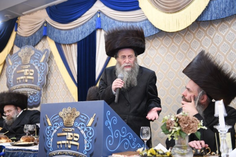 אנשיל בעק