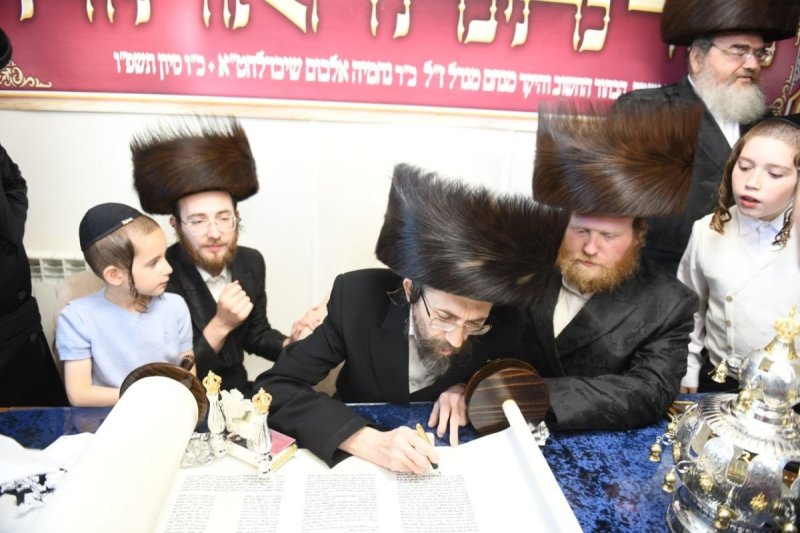 אנשיל בעק