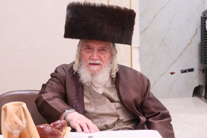 באדיבות המצלם