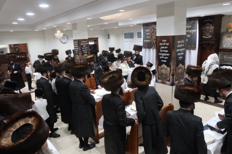 באדיבות המצלם