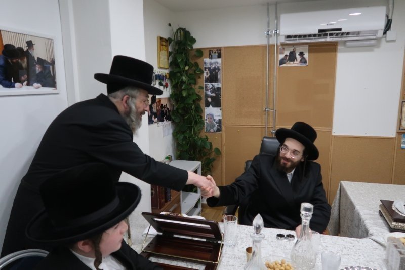 באדיבות המצלם