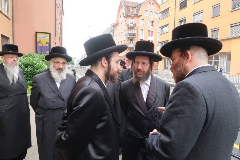 באדיבות המצלם