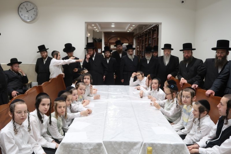 באדיבות המצלם