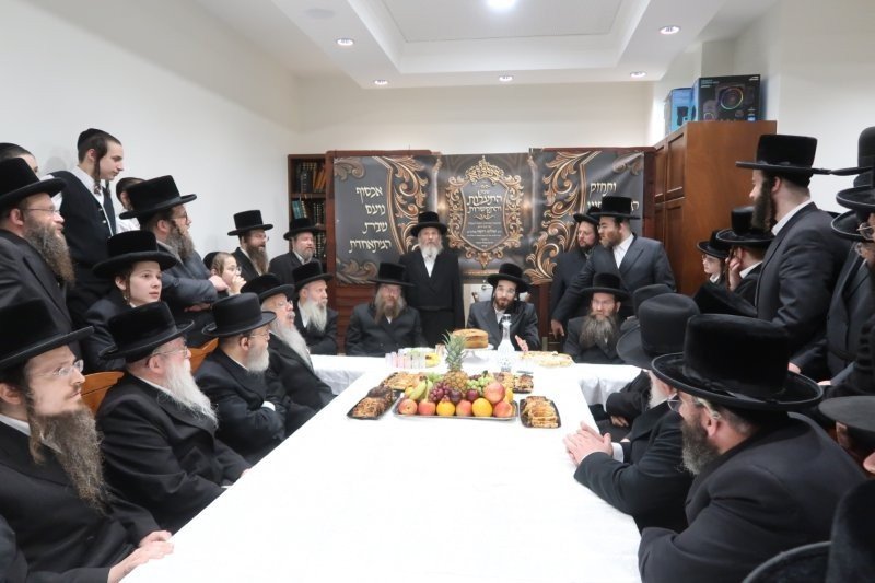 באדיבות המצלם