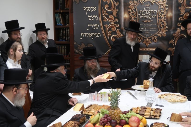 באדיבות המצלם