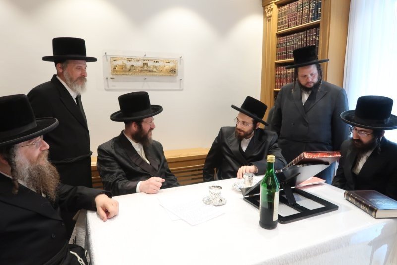באדיבות המצלם