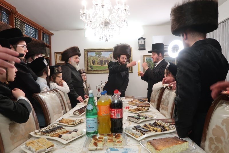באדיבות המצלם