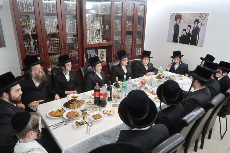 באדיבות המצלם
