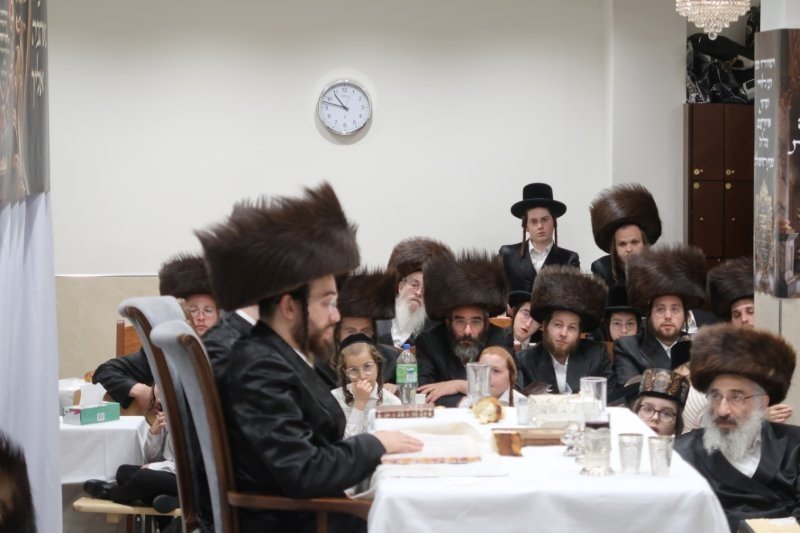 באדיבות המצלם