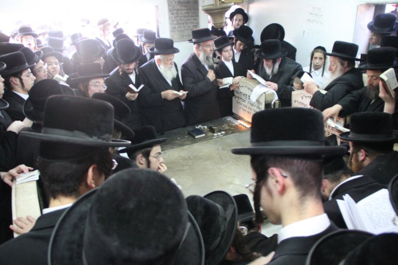 מהנעשה והנשמע ויז'ניץ