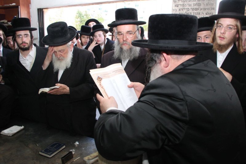 מהנעשה והנשמע ויז'ניץ