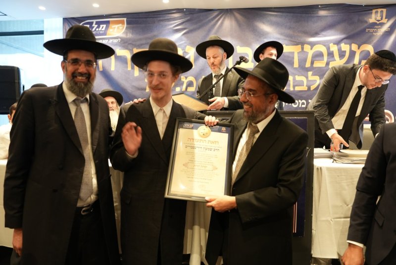 באדיבות המצלם