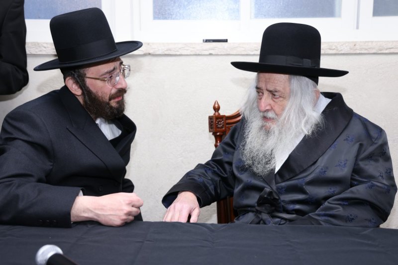שמואל דריי ומ.א נוימן