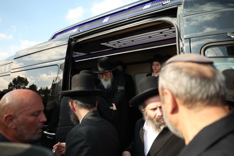 באדיבות המצלם