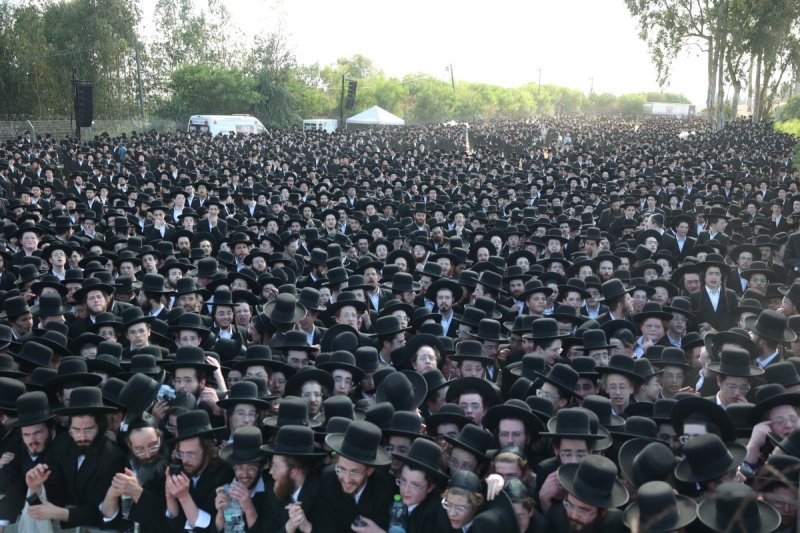 באדיבות המצלם