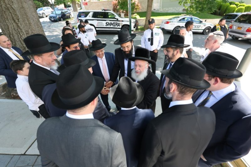 דניאל נפוסי ואלי קובין