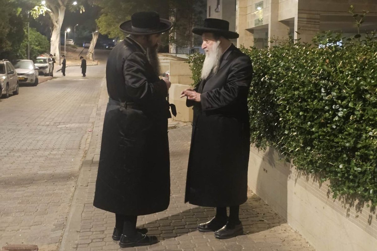 באדיבות המצלם
