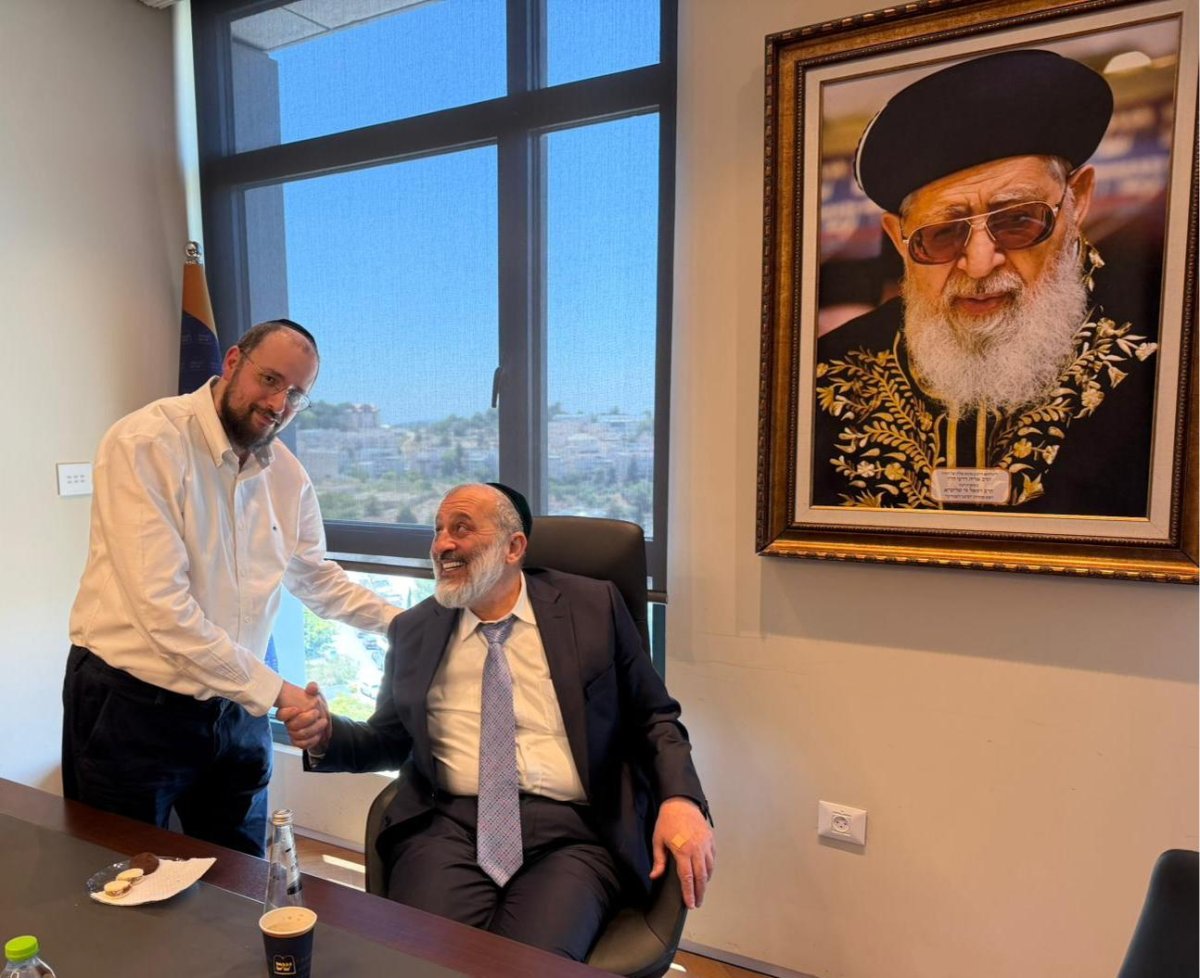 באדיבות המצלם
