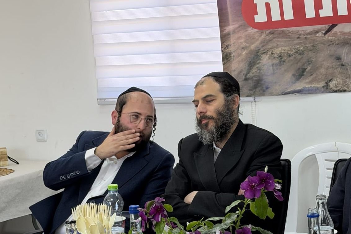 באדיבות המצלם