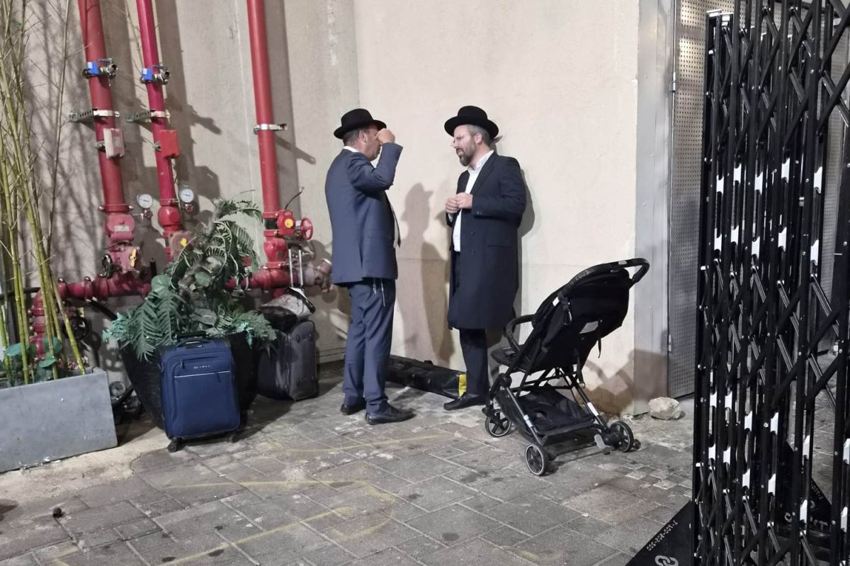 באדיבות המצלם