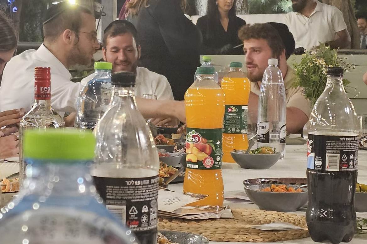 באדיבות המצלם