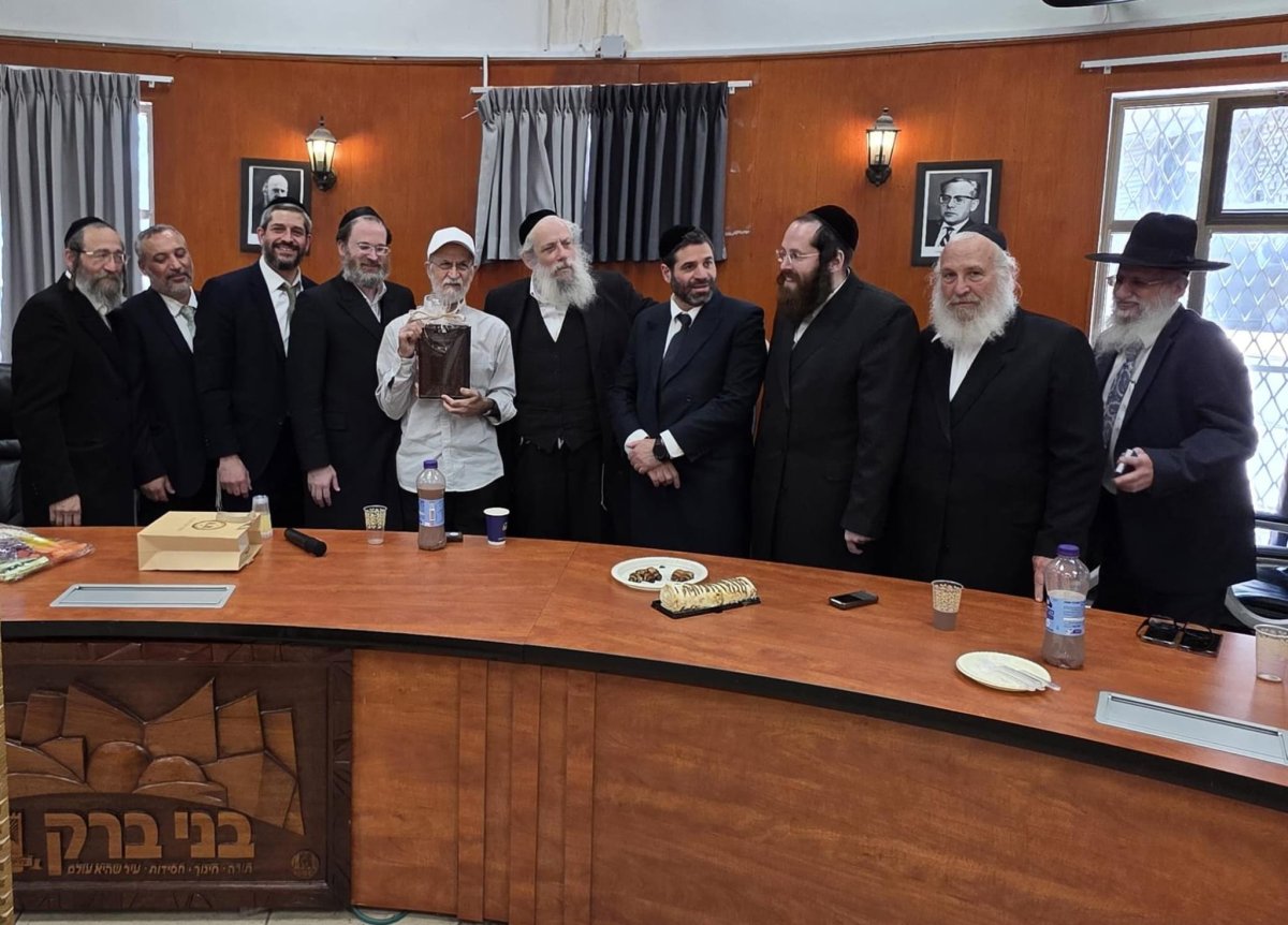 באדיבות המצלם