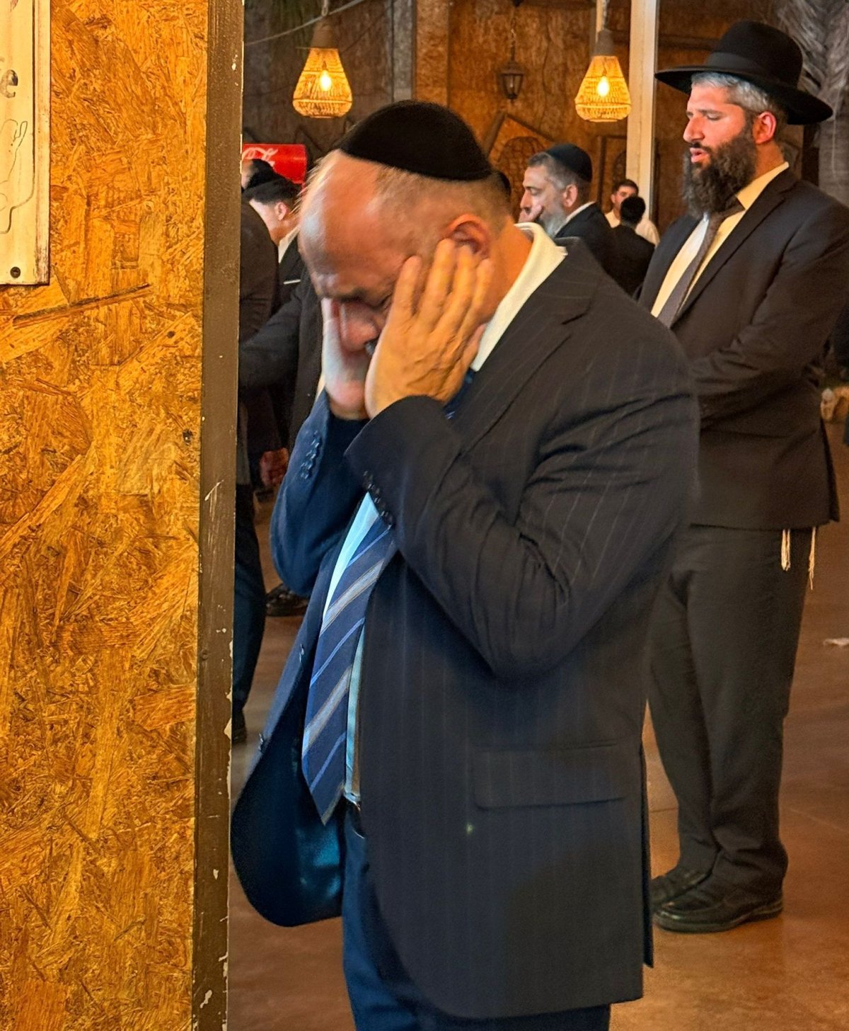 באדיבות המצלם
