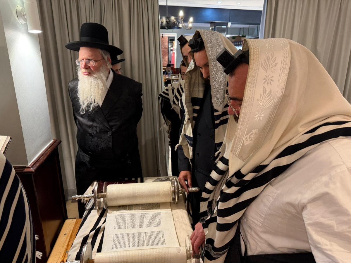 באדיבות המצלם