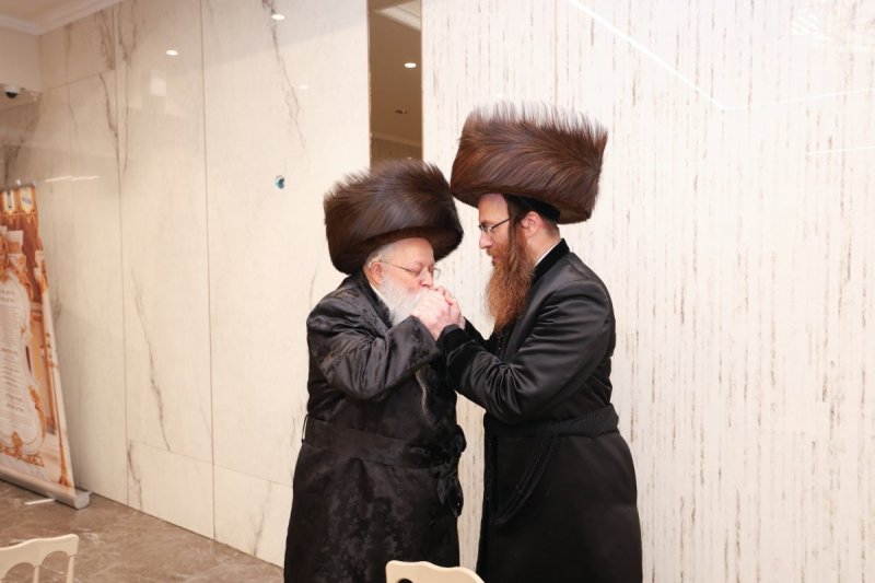 באדיבות המצלם
