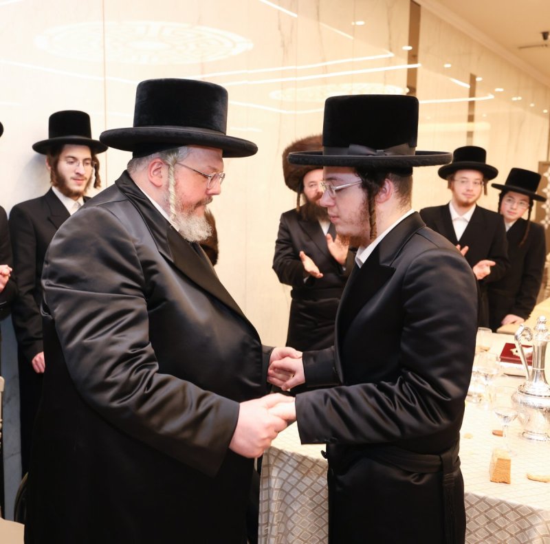 באדיבות המצלם