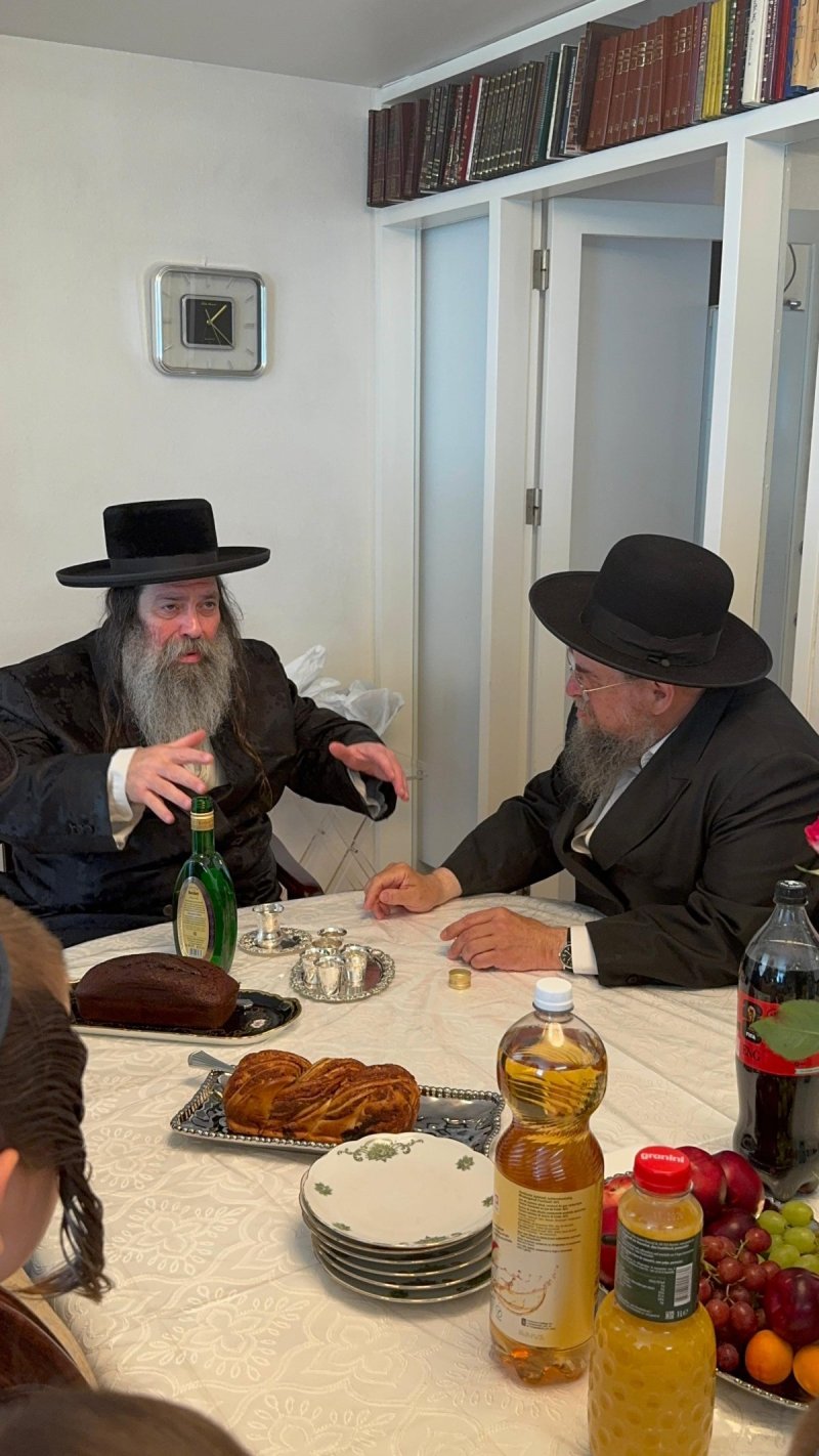 באדיבות המצלם