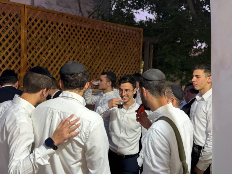 באדיבות המצלם