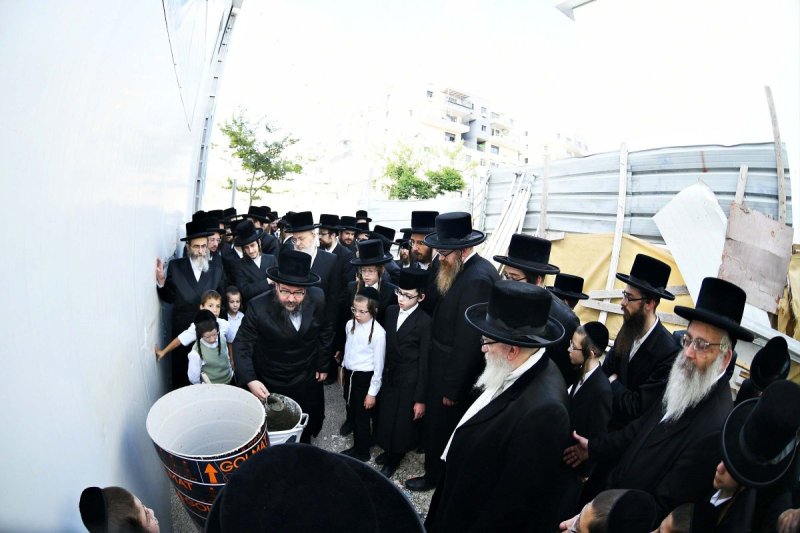 א. אייזנבאך וארי קופרשטוק