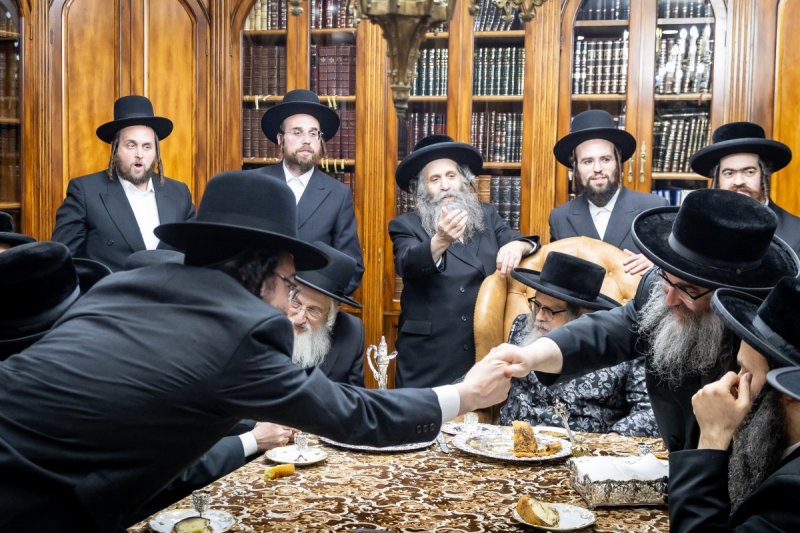 באדיבות המצלם