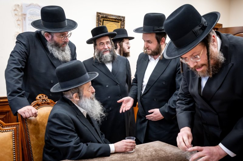 באדיבות המצלם