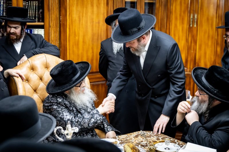 באדיבות המצלם