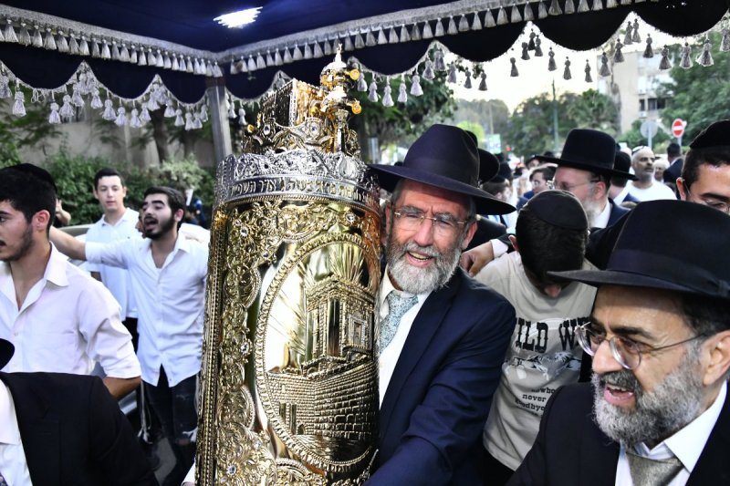 שוקי לרר
