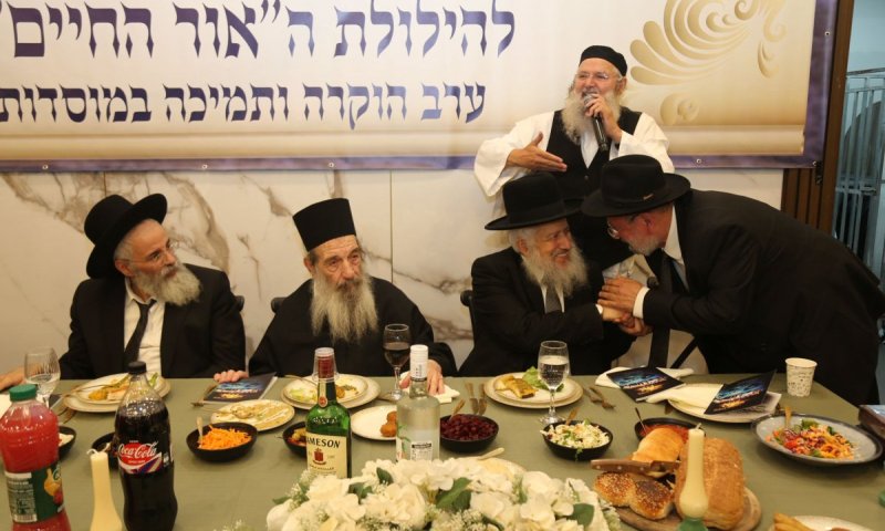 מעמד מרומם: הילולת ה"אור החיים" הקדוש במוסדות "חיי אהרון"