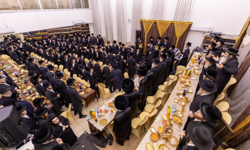 התרגשות בטשכנוב: עשרות נבחנו על מסכת פסחים והנצחת היכל הישיבה