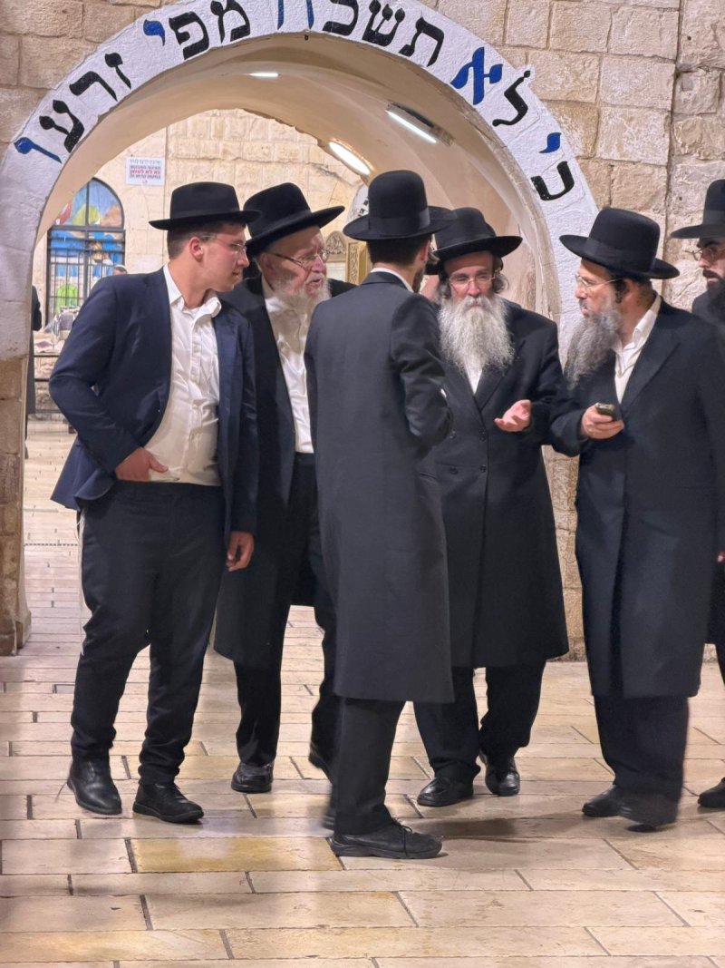 באדיבות המצלם