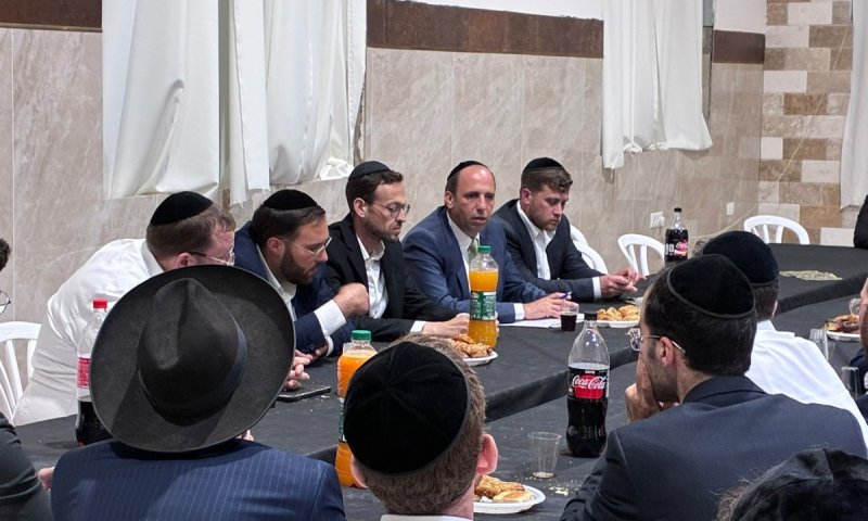 ראש העיר בית שמש הציג עשרות הקצאות לגבאי הקהילות ברמה ד'