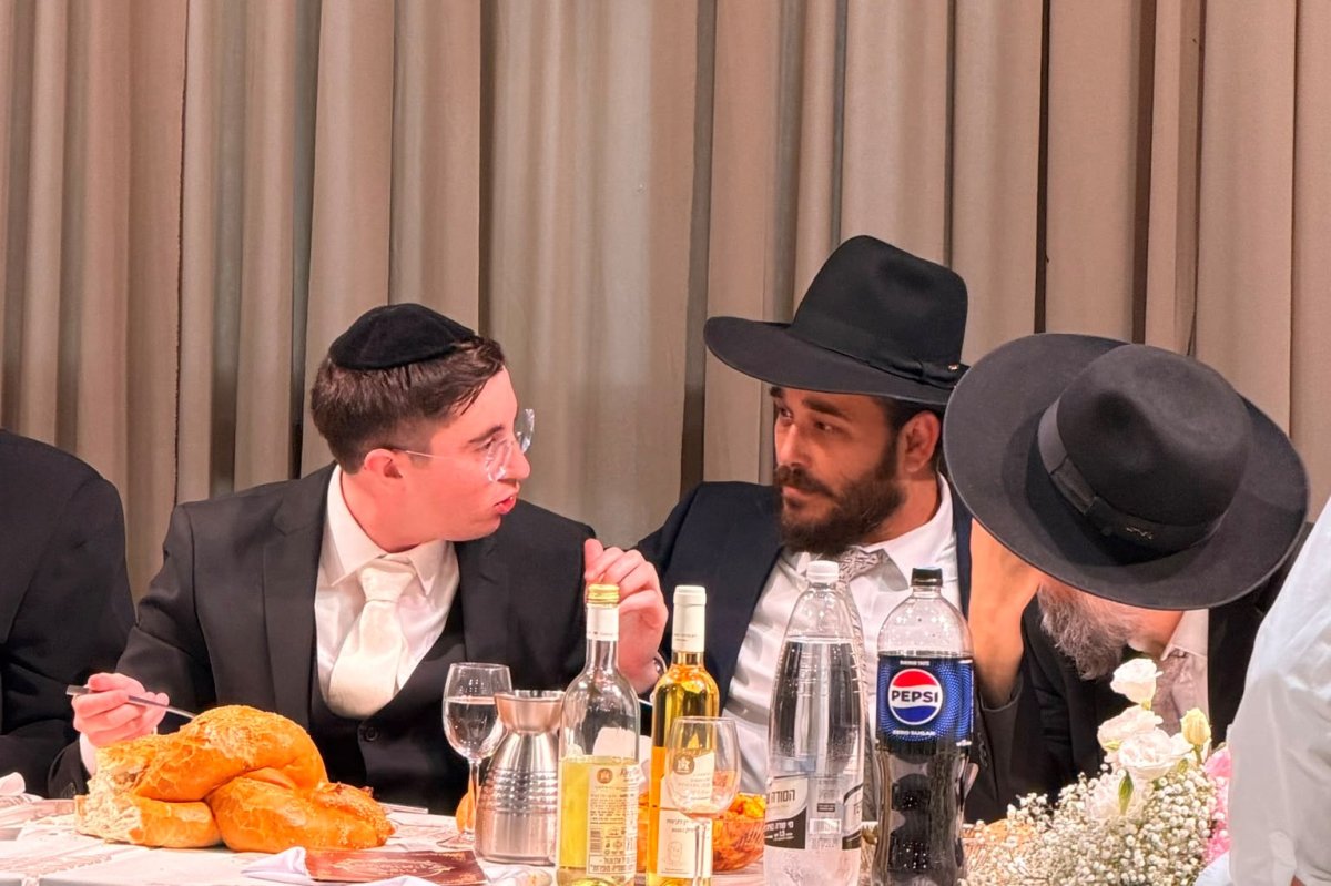 באדיבות המצלם